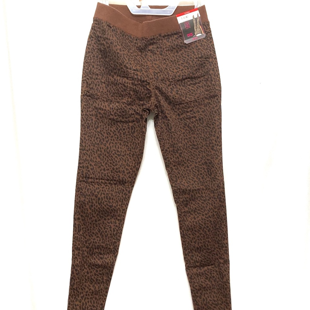 No Boundaries Animal Print Mid Rise Jeggings